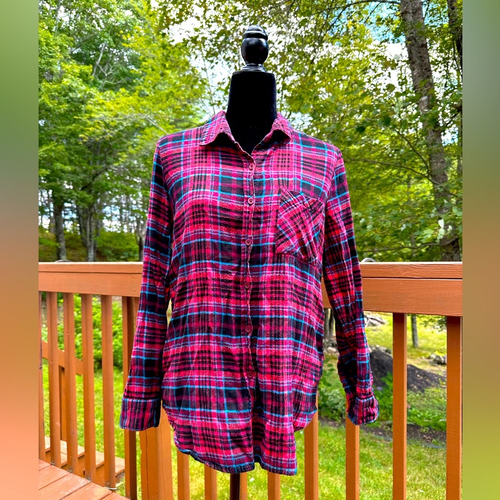 Mudd Plaid Button-Up Flannel Shirt